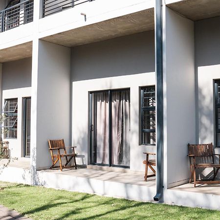 Hotel The Wild Peach - Menlyn à Pretoria-Noord Extérieur photo