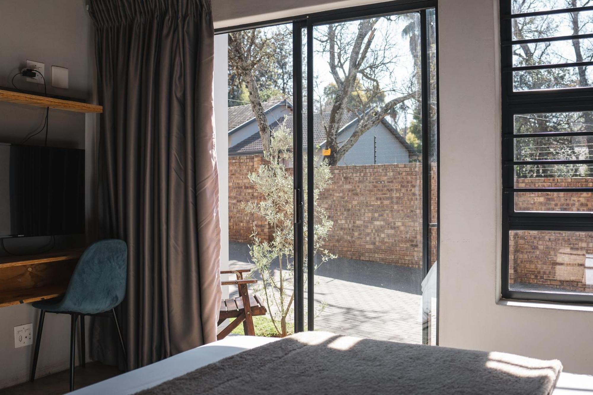 Hotel The Wild Peach - Menlyn à Pretoria-Noord Extérieur photo
