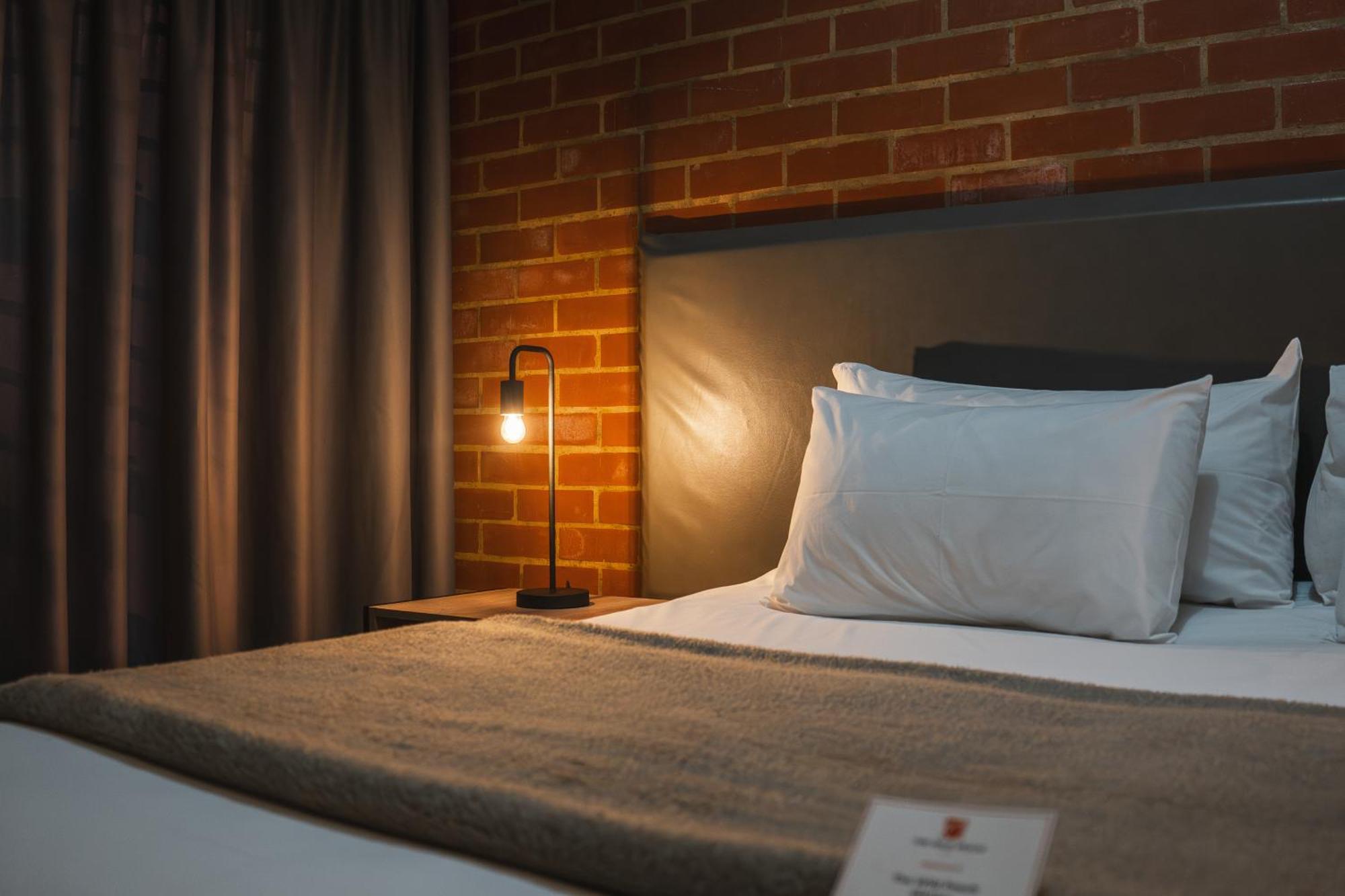 Hotel The Wild Peach - Menlyn à Pretoria-Noord Extérieur photo