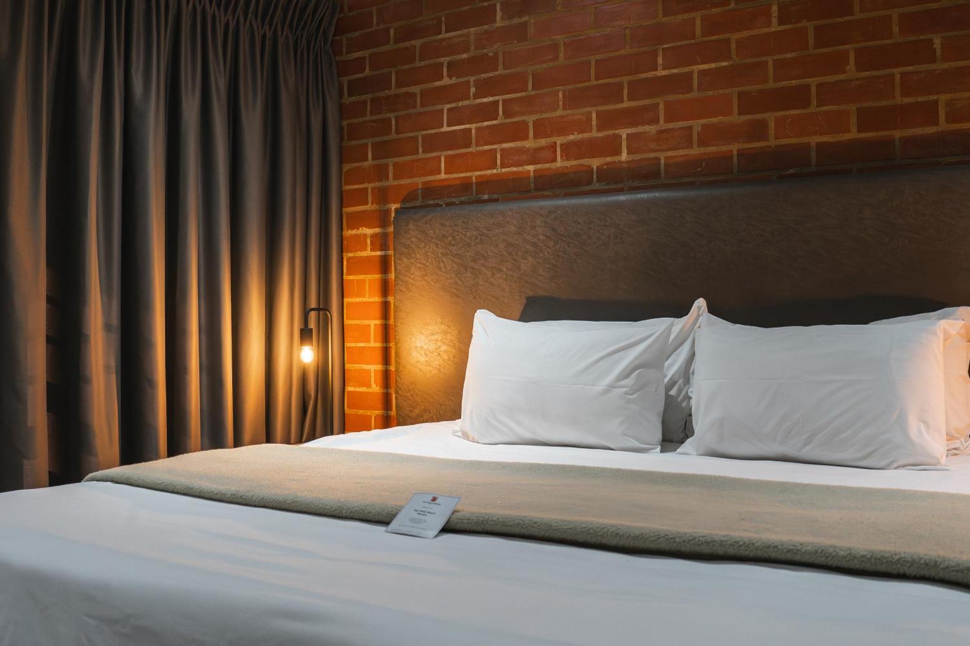 Hotel The Wild Peach - Menlyn à Pretoria-Noord Extérieur photo