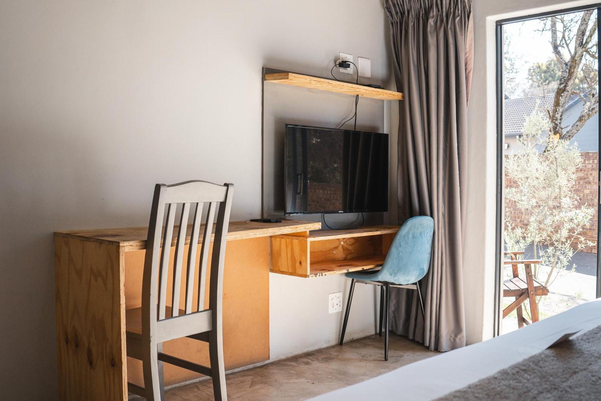 Hotel The Wild Peach - Menlyn à Pretoria-Noord Extérieur photo