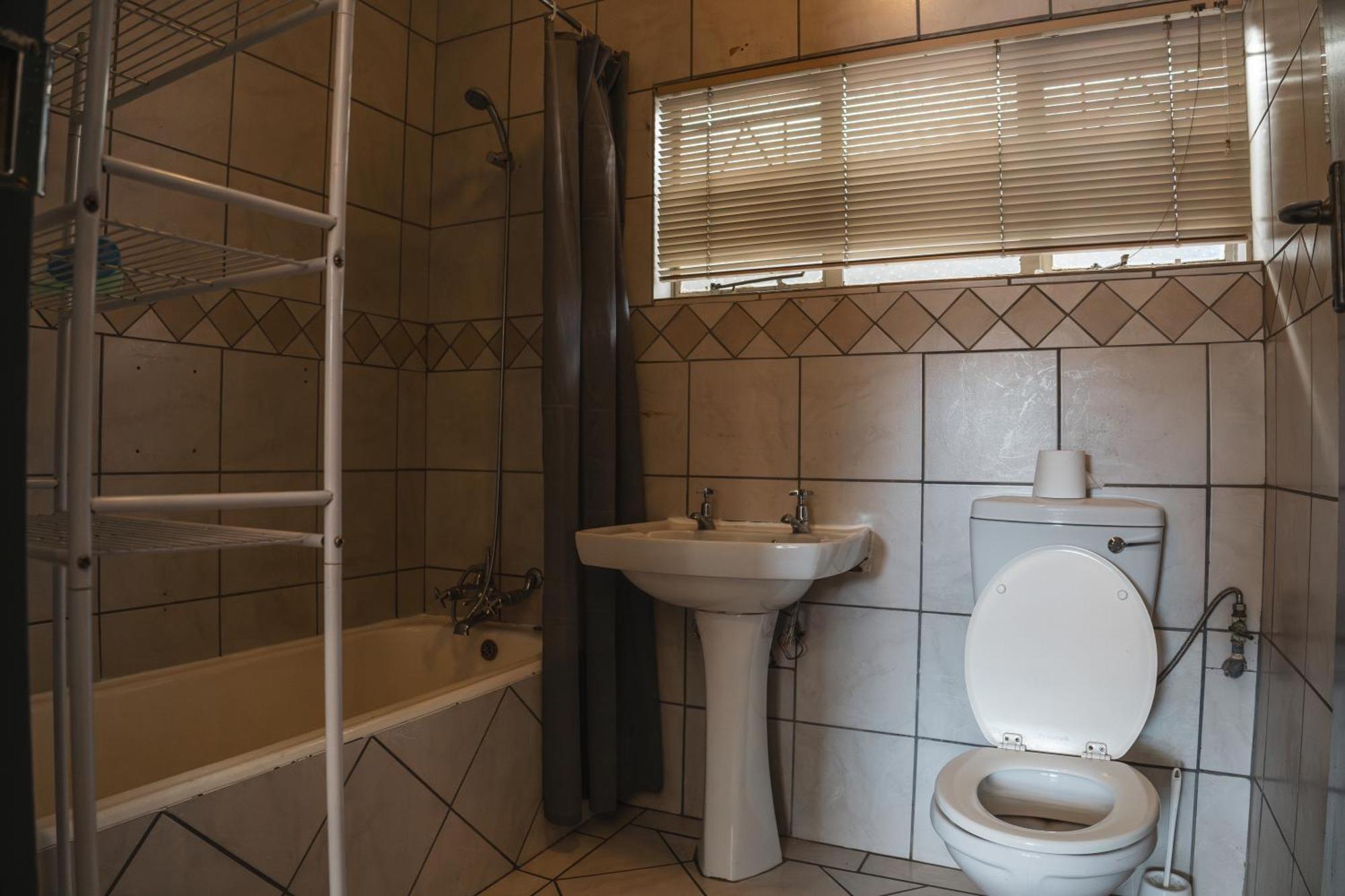 Hotel The Wild Peach - Menlyn à Pretoria-Noord Extérieur photo